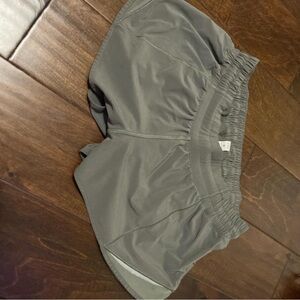 Green Lulu shorts women’s size 8